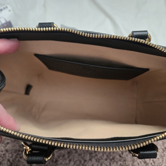 Gucci Ophidia Black Tote with Red and Green Stripes - Picture 11 of 16